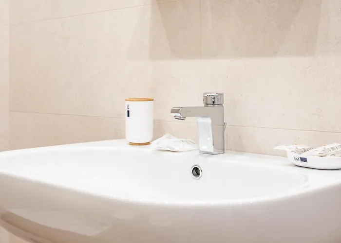 Guesthost - Station With Parking Apartamento *