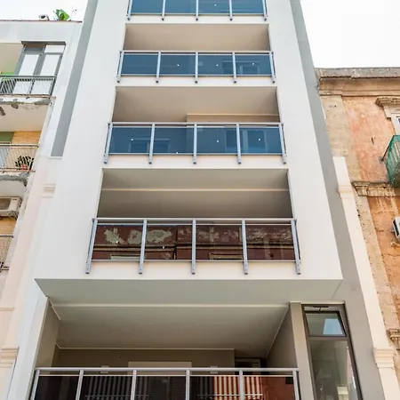 Guesthost - Station With Parking * 巴里