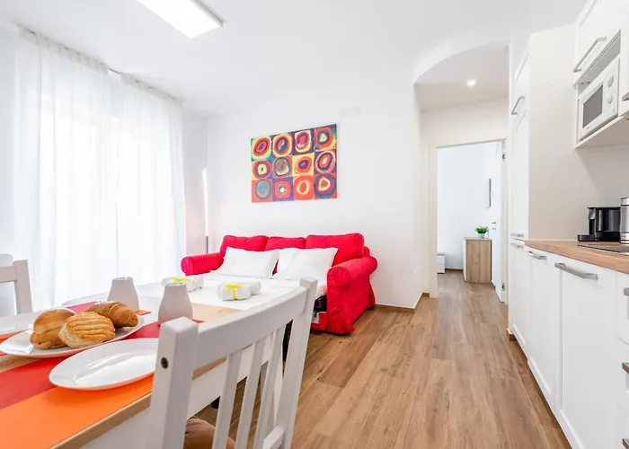 Appartement Guesthost - Station With Parking