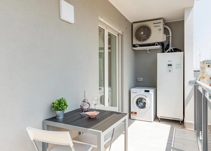 Appartement Guesthost - Station With Parking